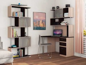 Письменный стол