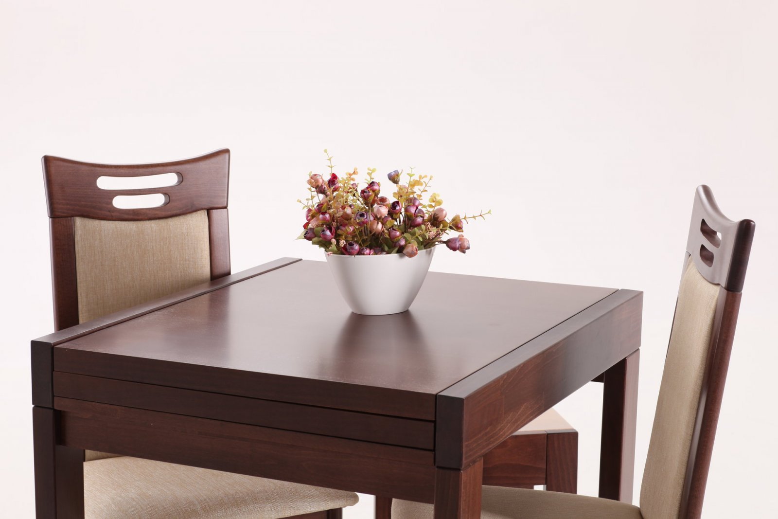 Раскладной кухонный стол квадратный