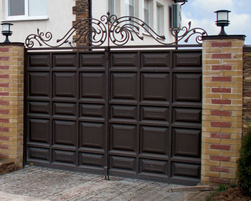 Как выбрать ворота для частного дома или дача
